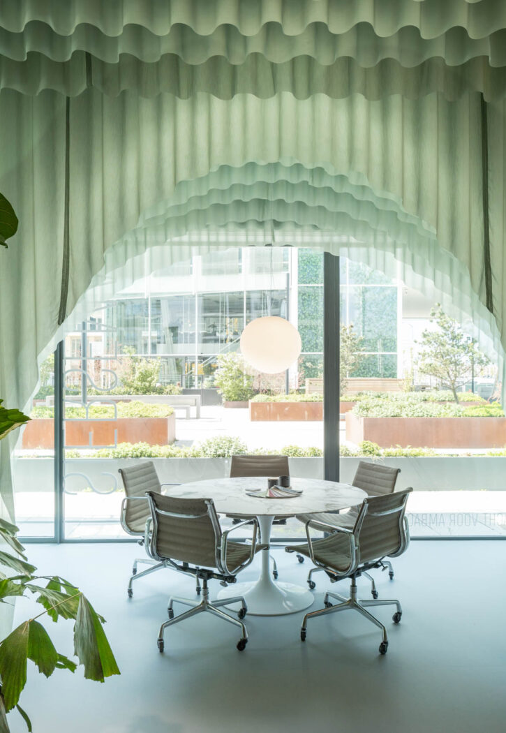 Siersema Stoffeerders - Studio - Dezeen Award - Gordijnen