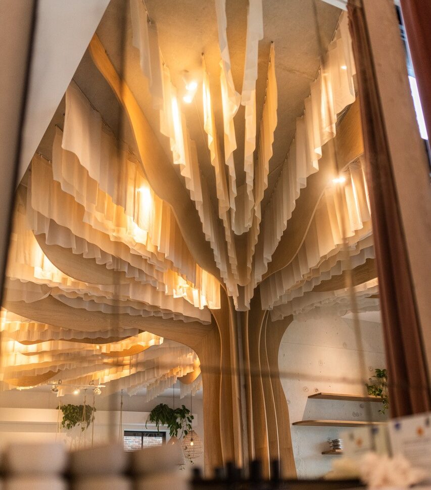 Siersema Stoffeerders - Kula Rotterdam - Gelaserde Gordijnen