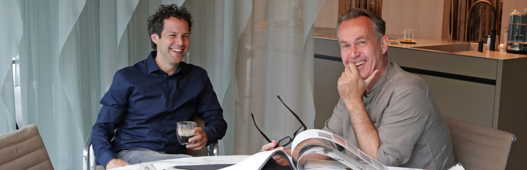 Siersema Stoffeerders - Contact - Victor Meds